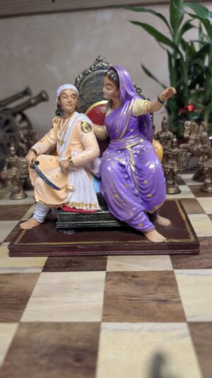 Shivaji Maharaj & Jijabai Sculpture – Dashboard Idol | Historical Showpiece | Indian Heritage Décor (Asm-01)